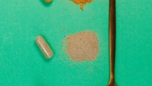 Ashwagandha poudre et gelules, complement adaptogene