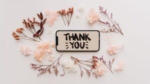Carte de remerciement et fleurs, gratitude et reconnaissance stoïcienne